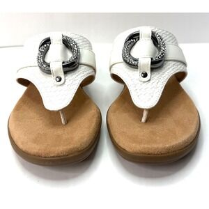 Cliffs by White Mountain Women's Benedict Thong Comfort Sandal White Size 6 NWT